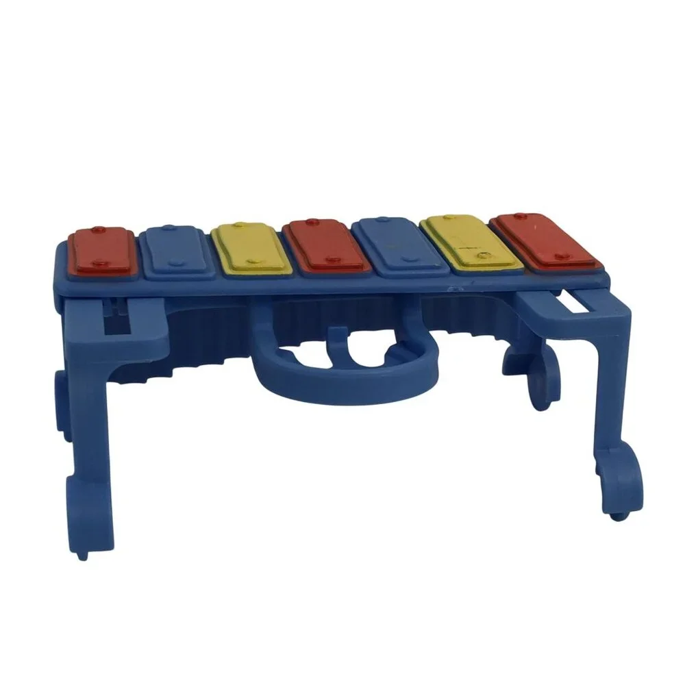 Peppa Pigs Making Music Fun Playset Piano Drum Xylophone & Figures - Picture 5 of 9